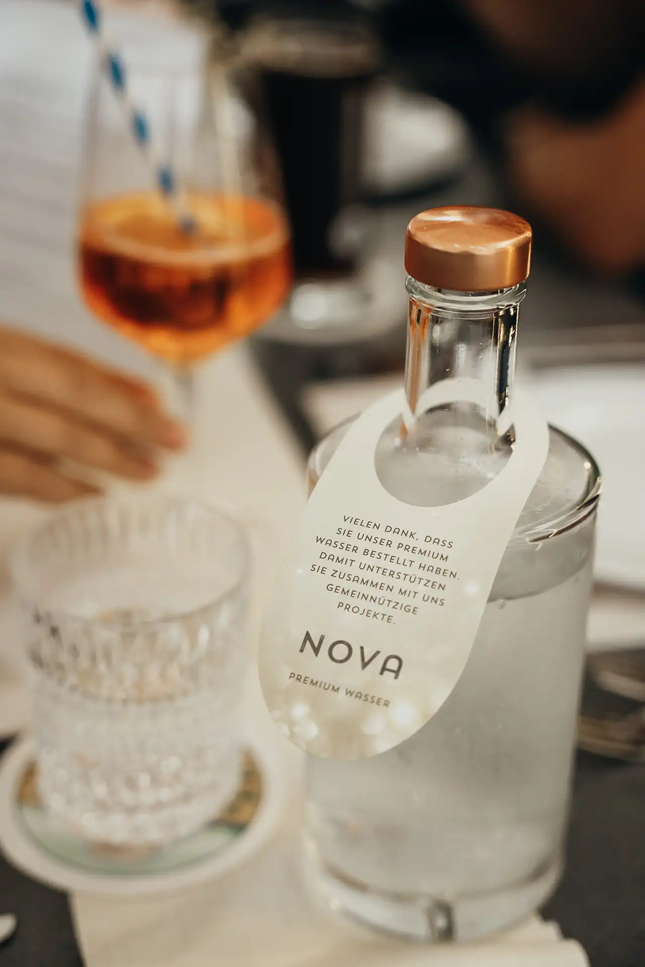 FW-Design Referenz Print Design NOVA Restaurant Wasserflaschen