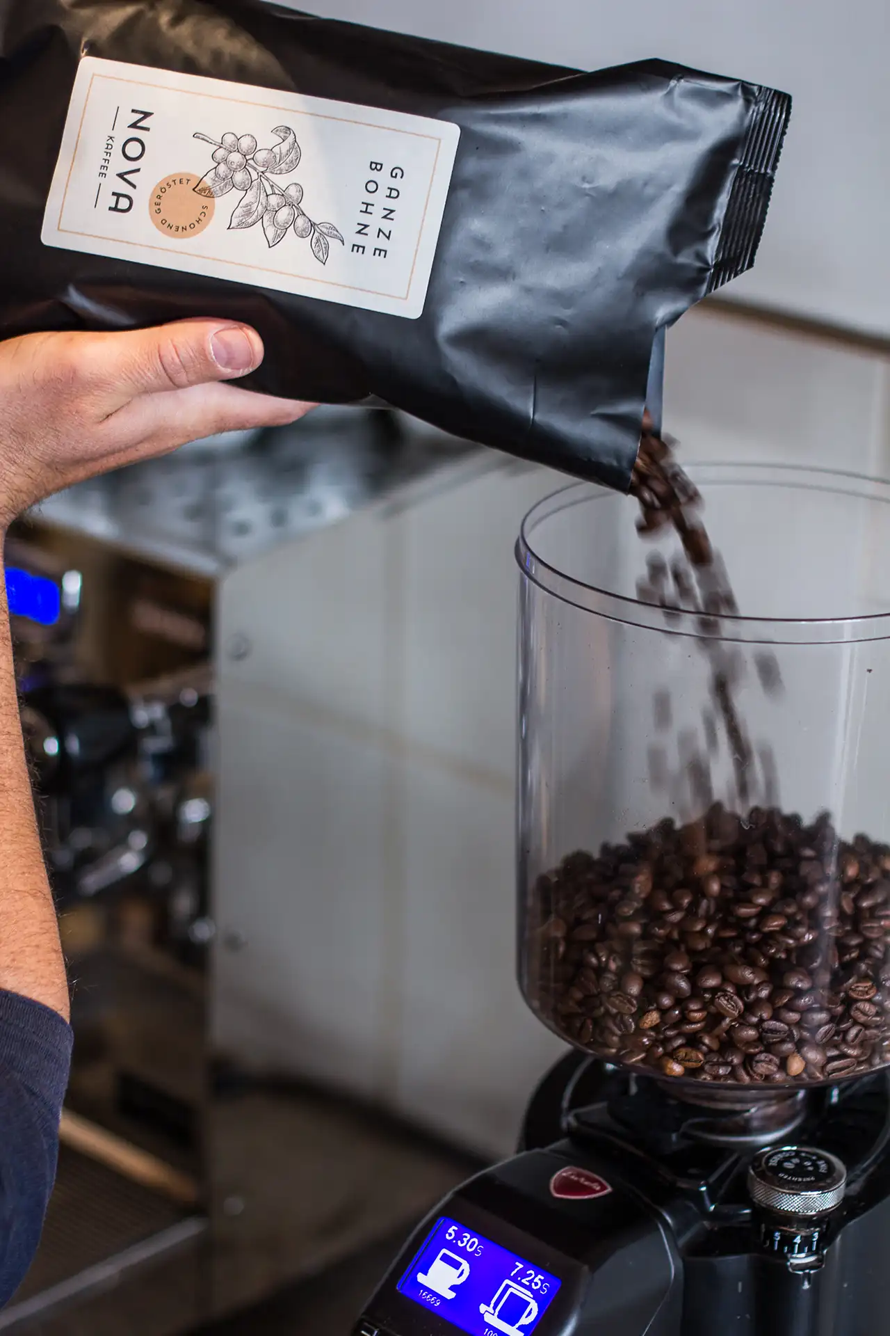 FW-Design Referenz Print Design NOVA Restaurant Kaffeeverpackungen